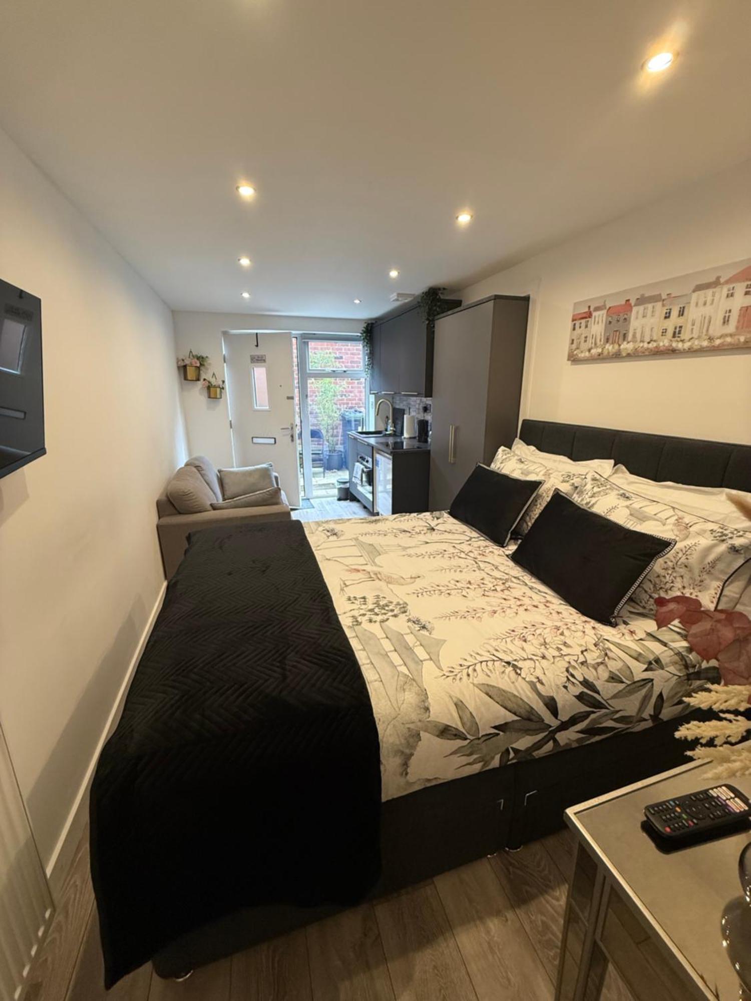 Appartement Private Entrance 1 Bed Salford - Perfect Location For Concerts, Rhs Gardens, Centre And Salford Quays Manchester